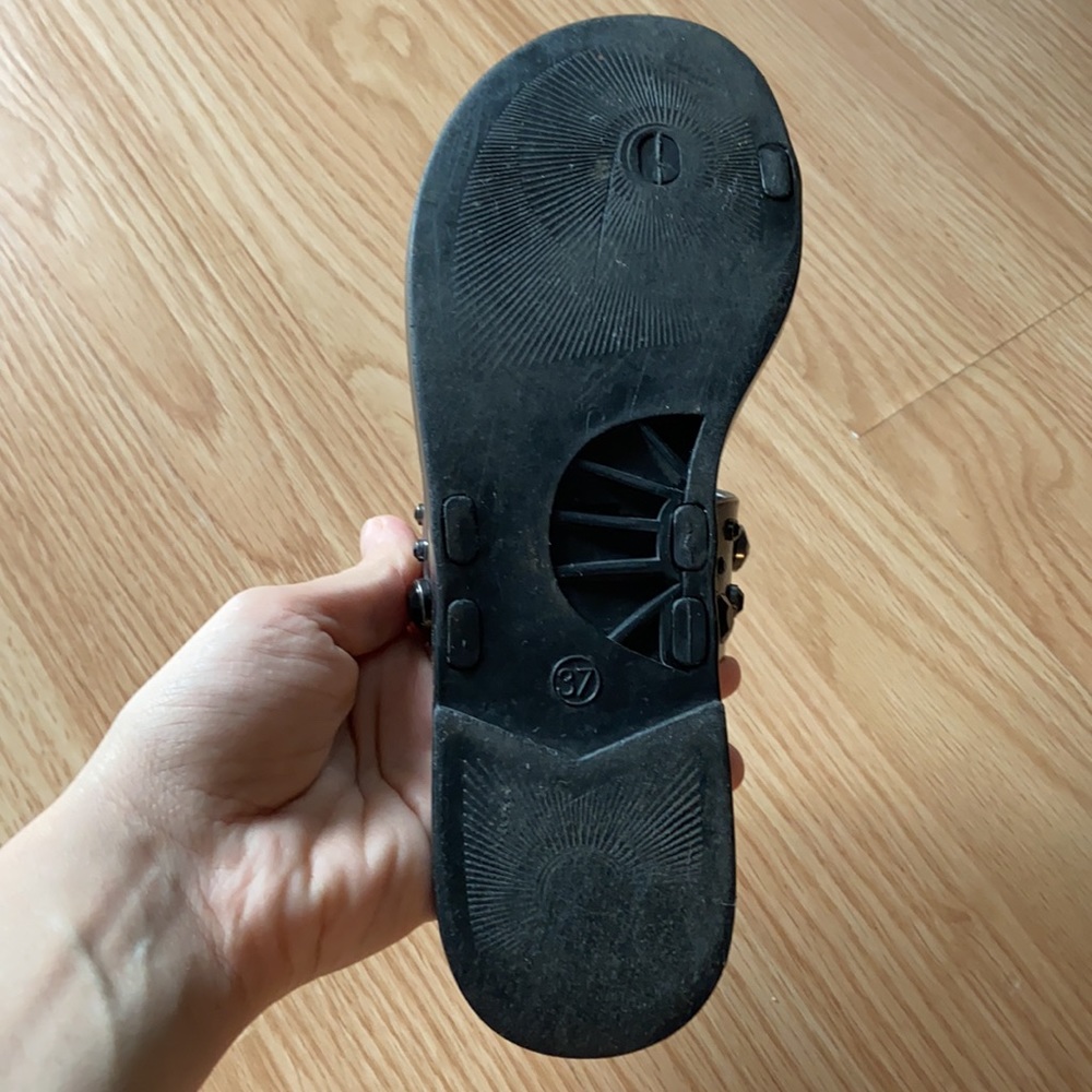 BCBG RUBBER SANDALS - Picture 3 of 3